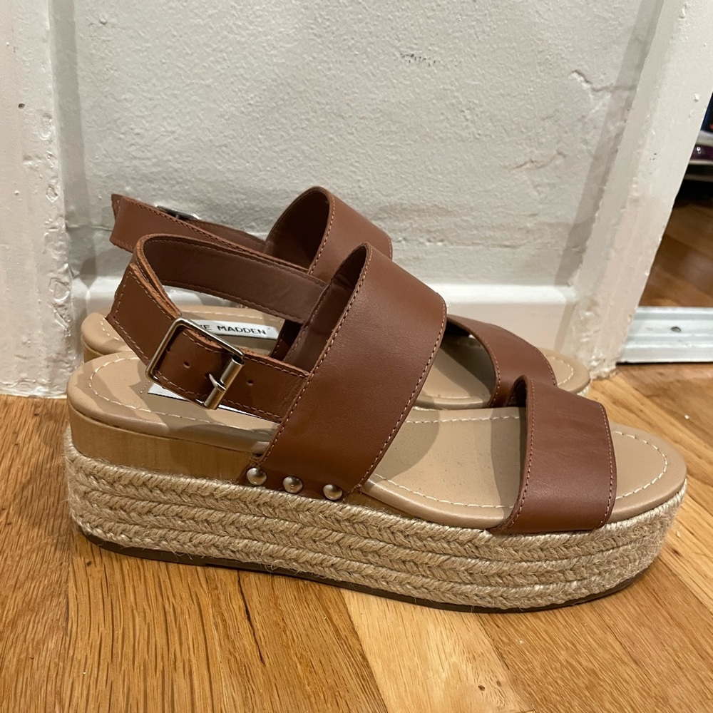 Steve Madden platform sandals